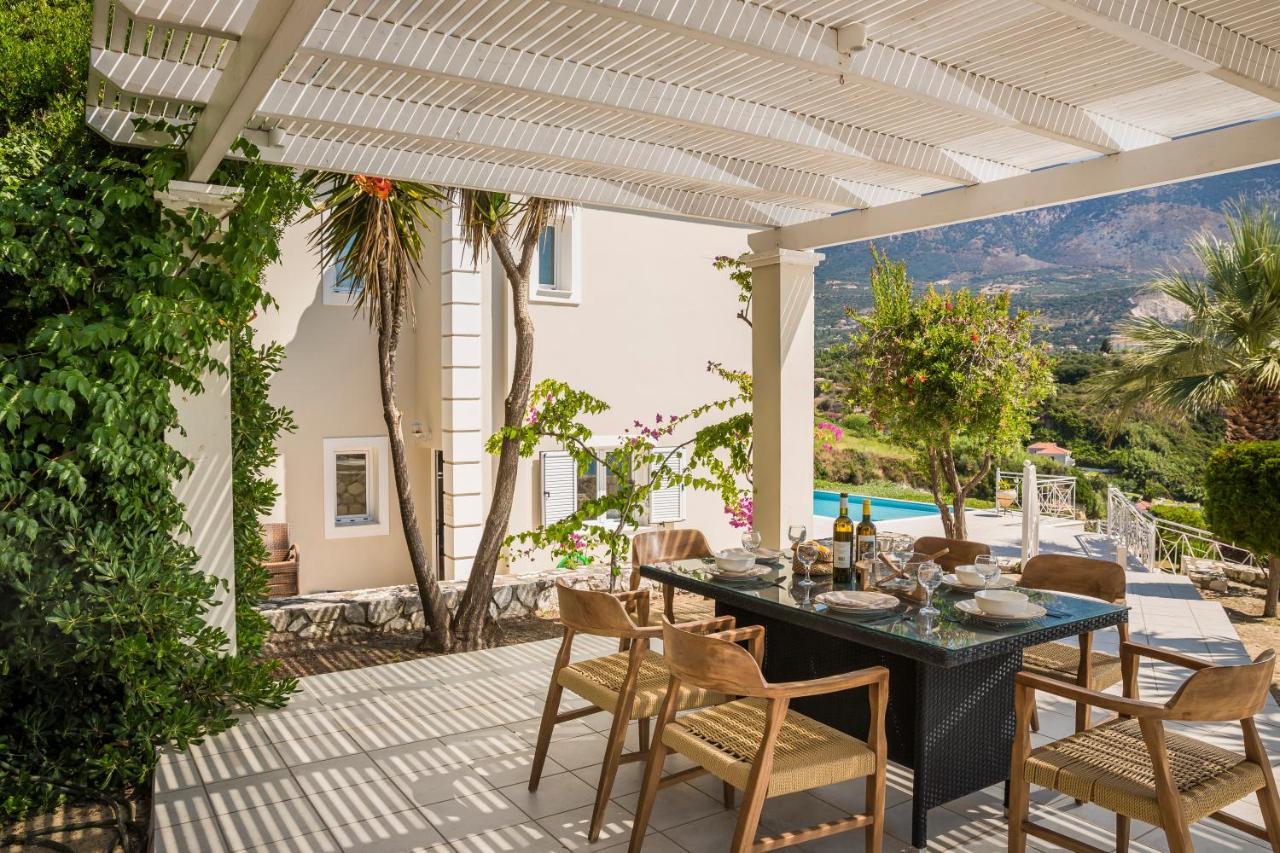 Villa Thalassa Kefaloniaprivatevillas Трапезаки Екстериор снимка